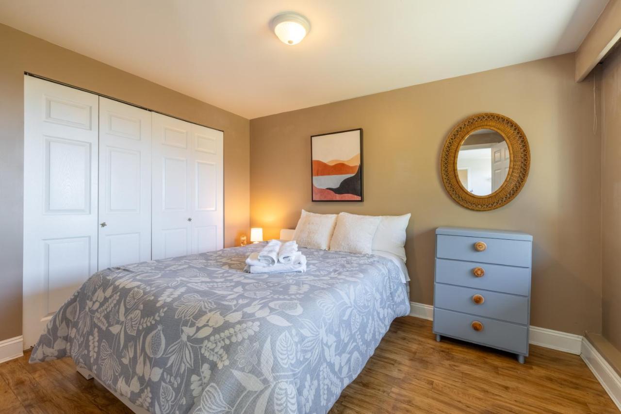 Two Bedroom With Amazing Ocean View North Vancouver Exterior photo