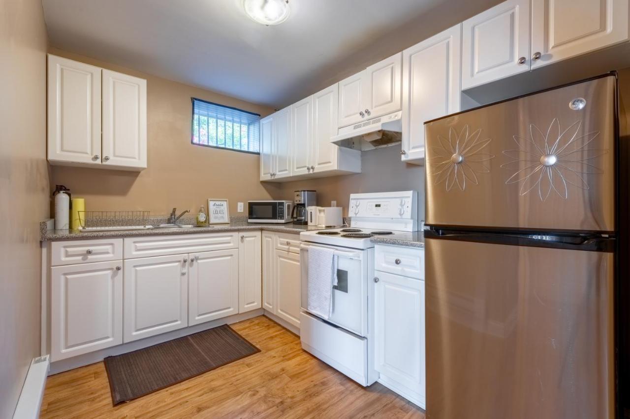 Two Bedroom With Amazing Ocean View North Vancouver Exterior photo