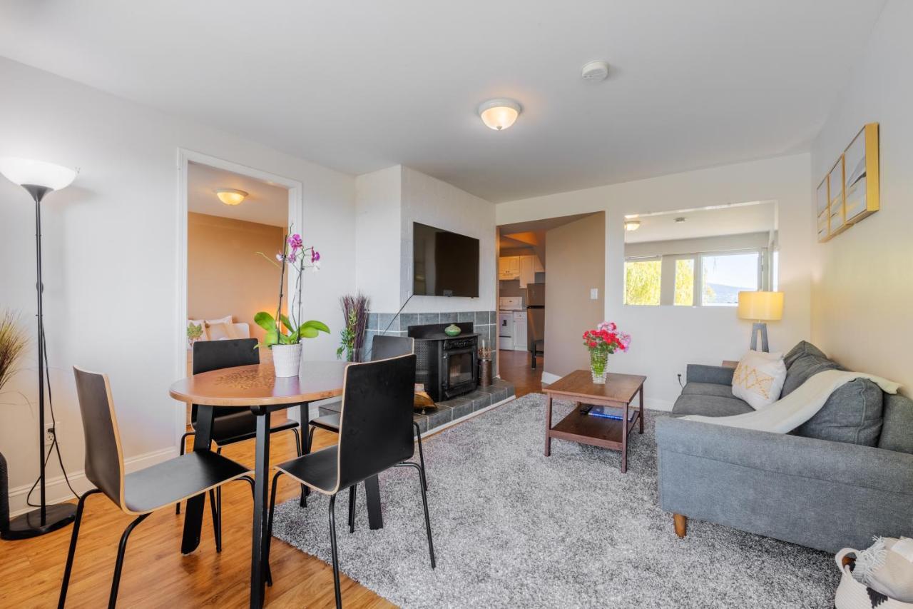 Two Bedroom With Amazing Ocean View North Vancouver Exterior photo